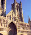 lincolncathedral.jpg (34771 bytes)